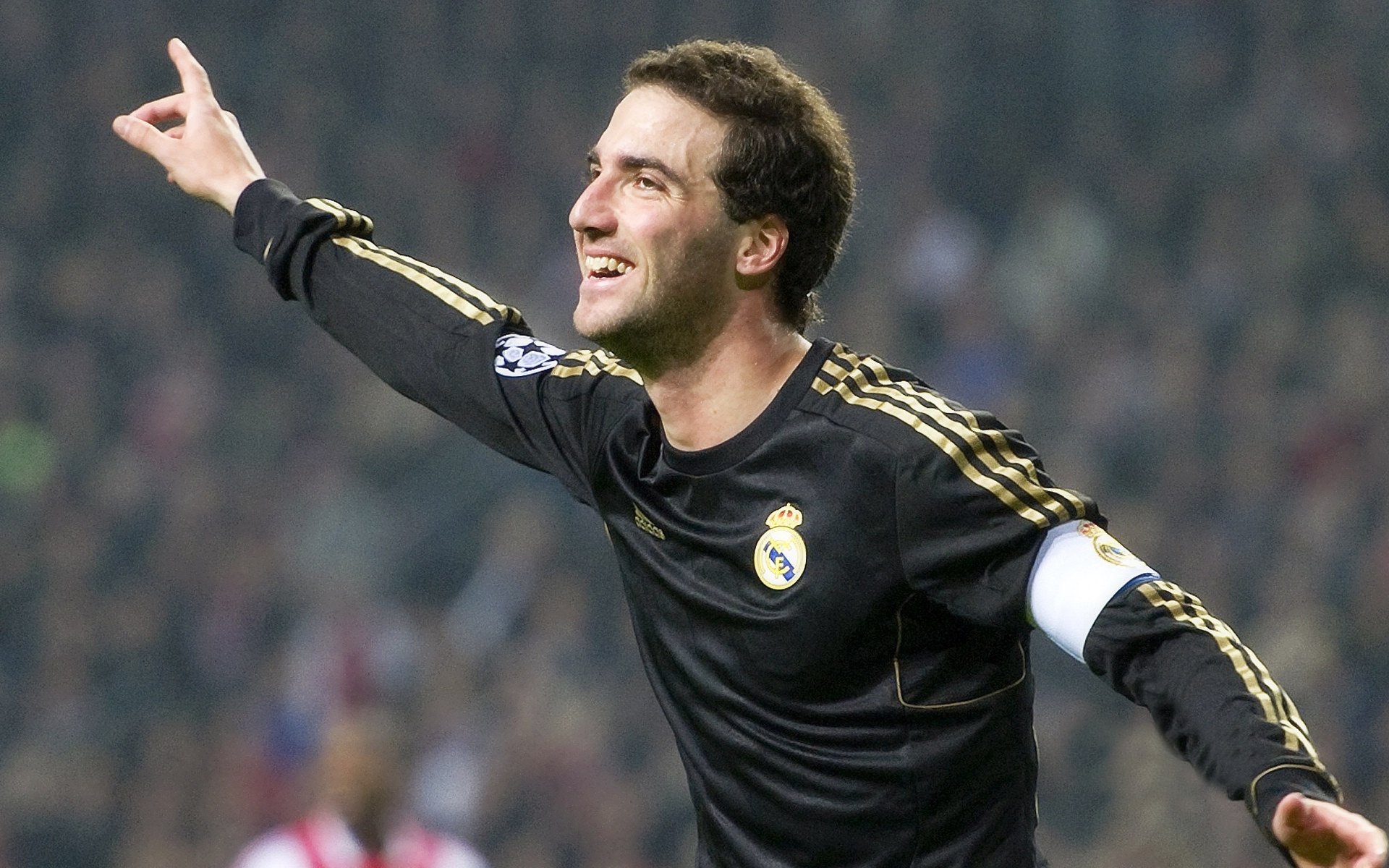 中超球队主帅表示全力冲刺,中超新任主教练