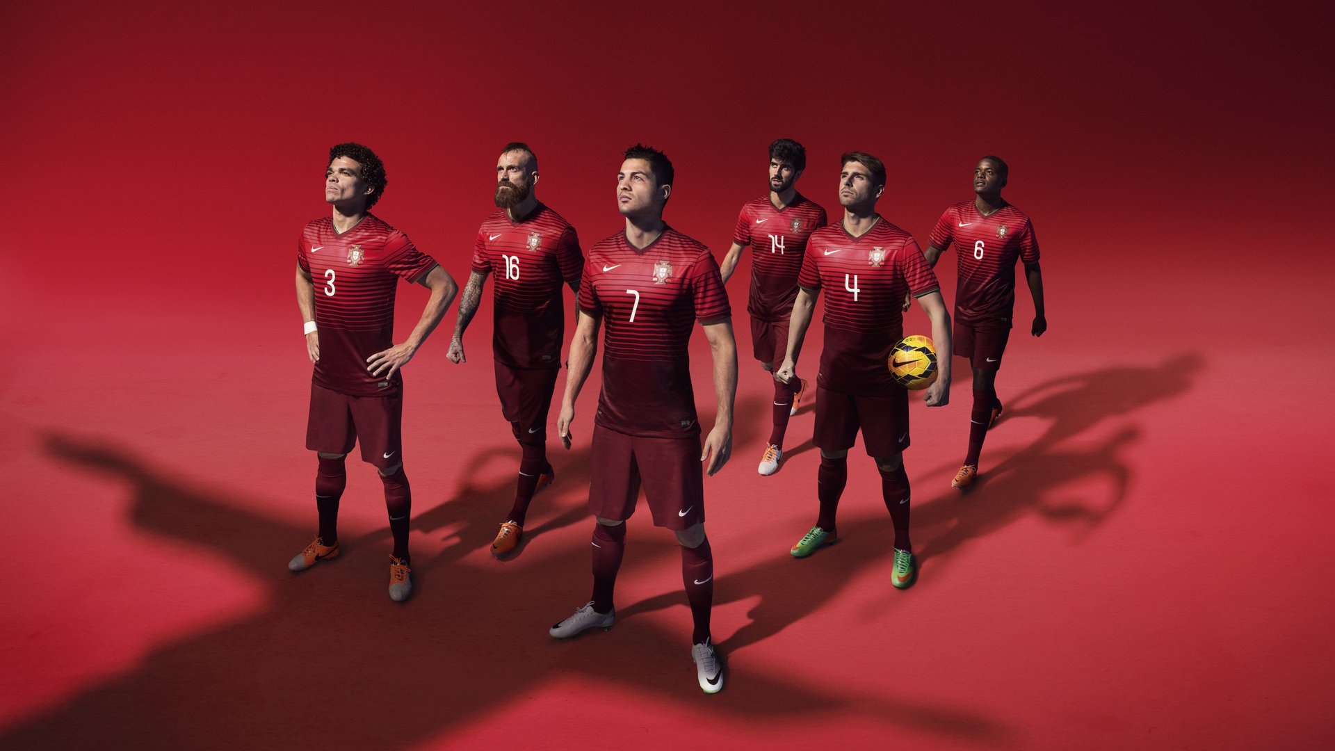 世界高尔夫巡回赛多名球员争夺年度积分，高尔夫巡回锦标赛赛制